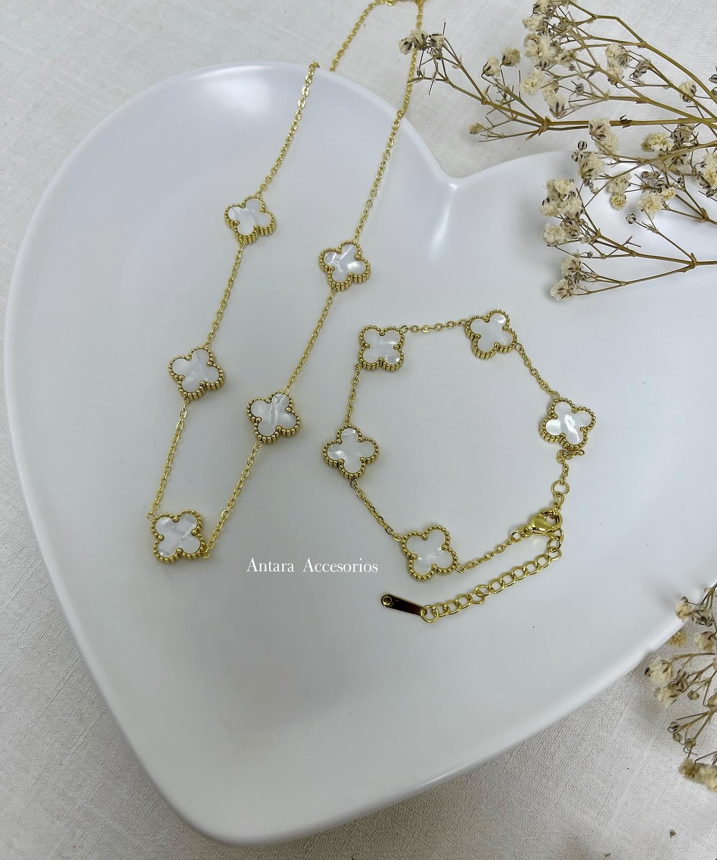 Pack Van Cleef White