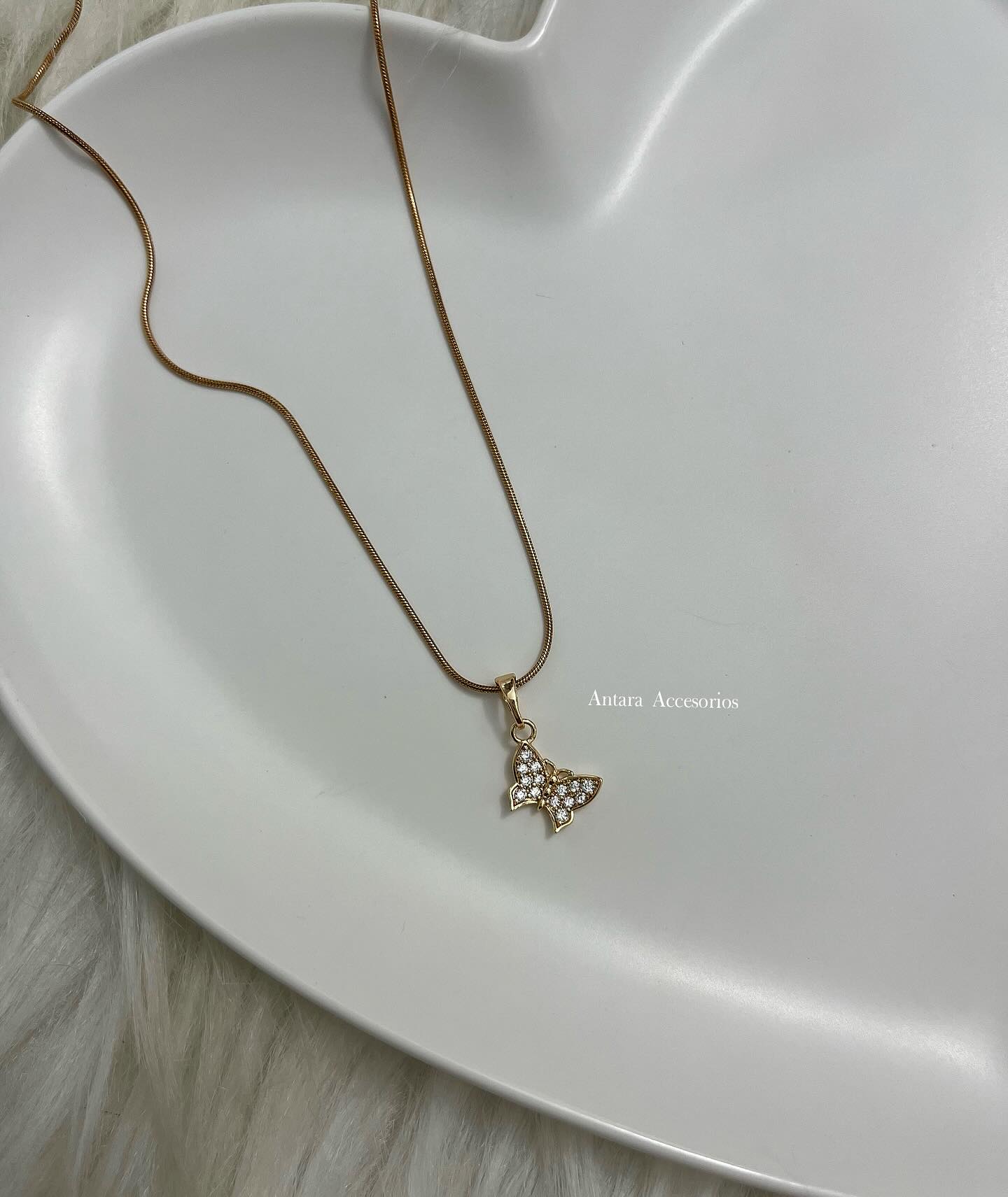 Collar Mariposa Rose